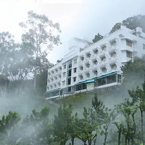 Misty Mountain Hotel Munnar