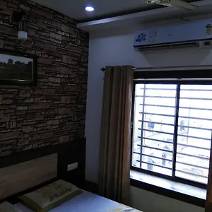 Alakhnanda Guest house Varanasi